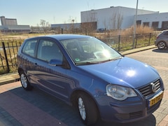Volkswagen Polo - 1.4-16V Sportline