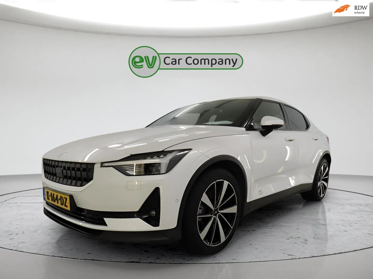 Polestar 2 - Long Range Dual Motor Launch Edition 78kWh | SOH 91% | Trekhaak | 360 Camera | Panoramadak - AutoWereld.nl