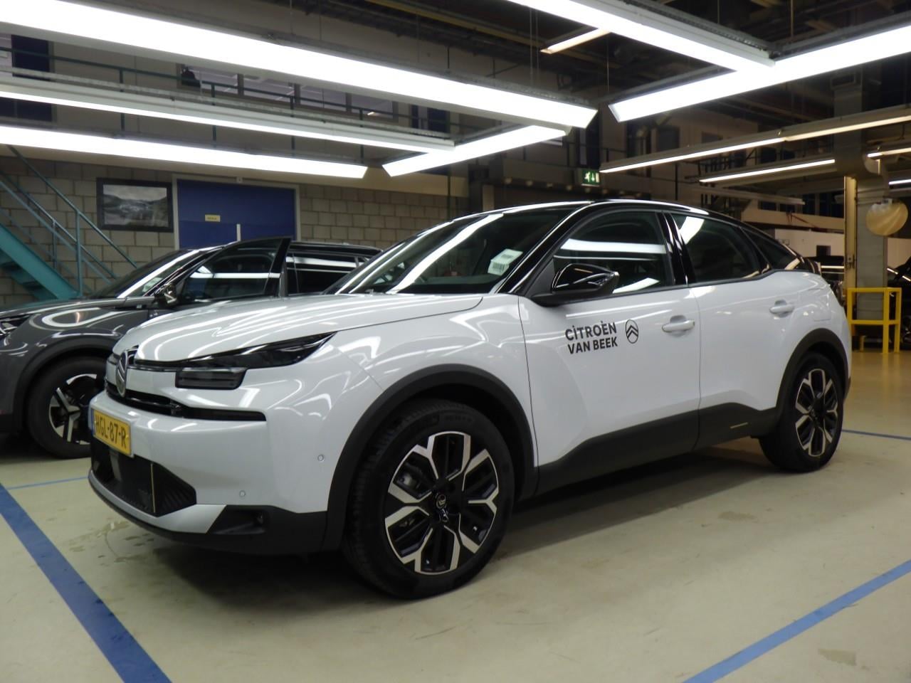 Citroën Ë-C4 - Business 156pk Extended range 54 kWh | Stoelverwarming | Navigatie | Adaptive Cruise | Key - AutoWereld.nl