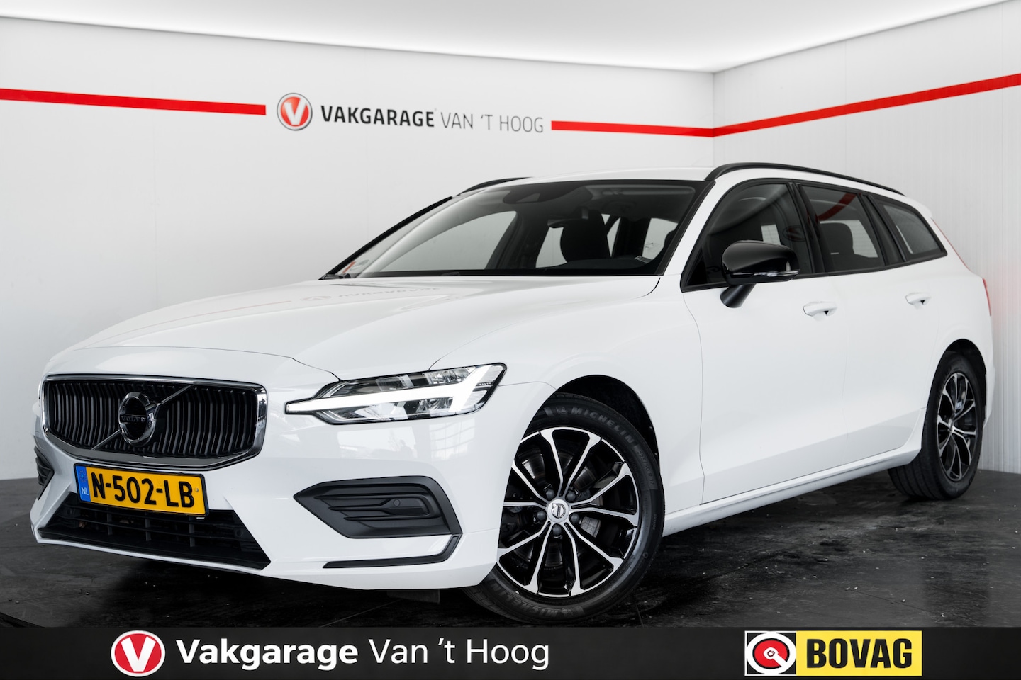 Volvo V60 - 2.0 B3 Momentum Advantage Trekhaak - AutoWereld.nl