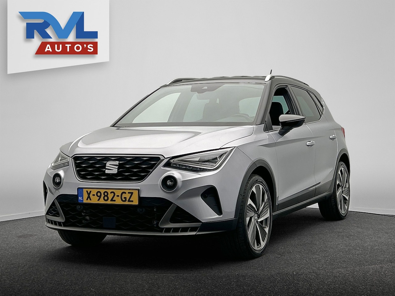 SEAT Arona - 1.0 TSI FR Business Intense Adaptieve Cruise Control Keyless Carplay Camera Lane assist - AutoWereld.nl
