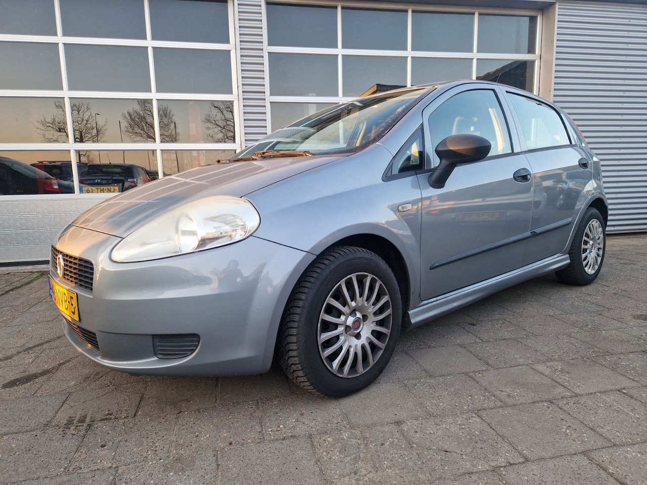 Fiat Grande Punto - 1.3 M-Jet Actual 1.3 M-Jet Actual - AutoWereld.nl