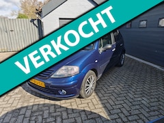 Citroën C3 - 1.4i Exclusive, Automaat, Cruise control, Parking system, Airco