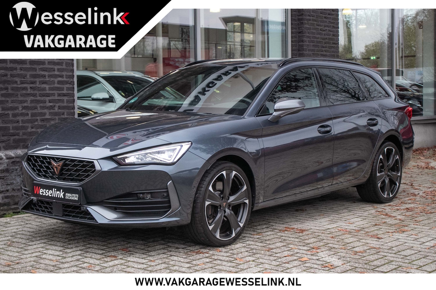 CUPRA Leon Sportstourer - 1.4 PHEV 245pk VZ Adrenaline - Leder | Mem. stoel | Stoel/stuurverw. | Apple cp/Android au - AutoWereld.nl
