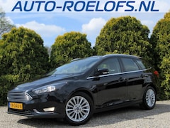 Ford Focus Wagon - 1.5 Titanium *Navigatie*Trekhaak