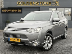 Mitsubishi Outlander - 2.0 PHEV instyle 2e Eigenaar, Trekhaak, Navi, Camera, Clima, Cruise, Stoelverwarming, Schu