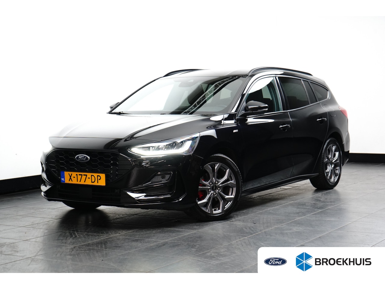 Ford Focus Wagon - 1.0 EcoBoost Hybrid ST Line | Winterpack | Camera | LED | Cruise Control | Keyless Entry/G - AutoWereld.nl