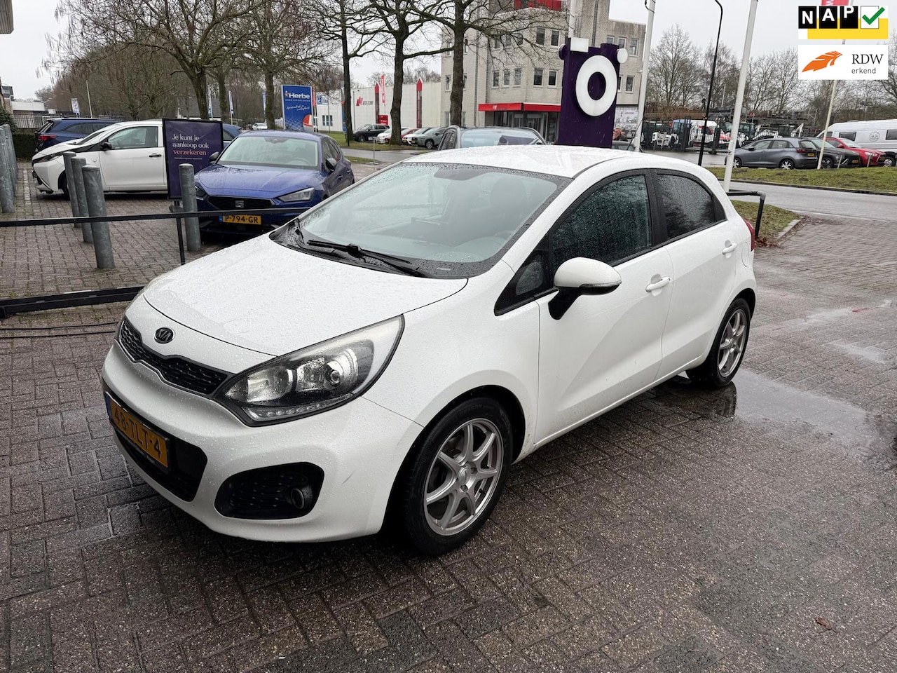 Kia Rio - 1.2 CVVT Plus Pack 5-deurs AIRCO - AutoWereld.nl