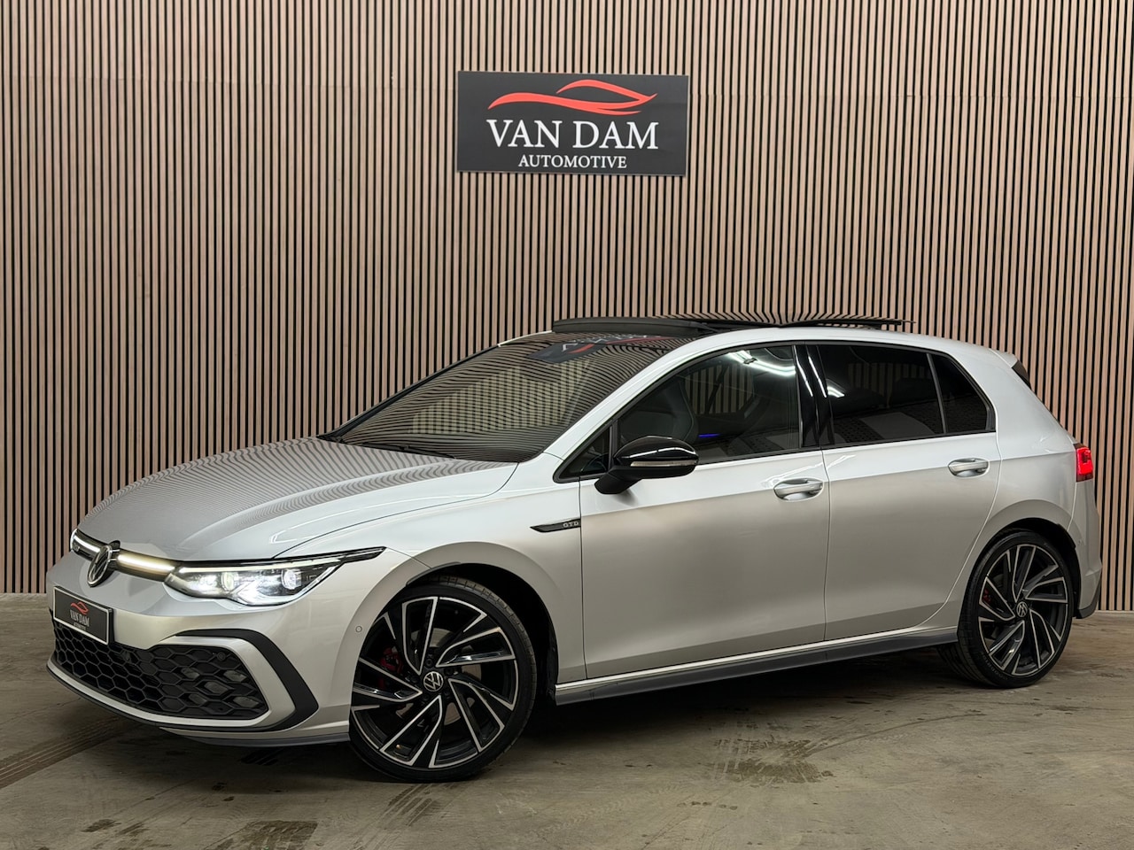 Volkswagen Golf - 2.0 TDI GTD 2022 DSG PANO IQ-LIGHT CAMERA CRUISE - AutoWereld.nl