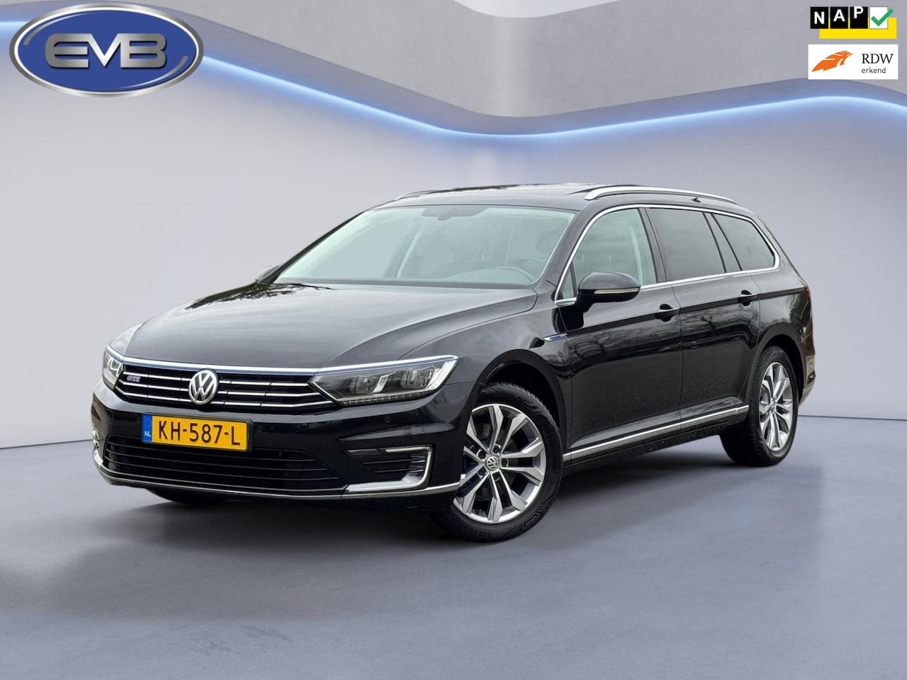 Volkswagen Passat Variant - 1.4 TSI GTE Highline 1.4 TSI GTE Highline, achteruitrijcamera, panoramadak, digitaal cockpit,vele opties, NL au - AutoWereld.nl