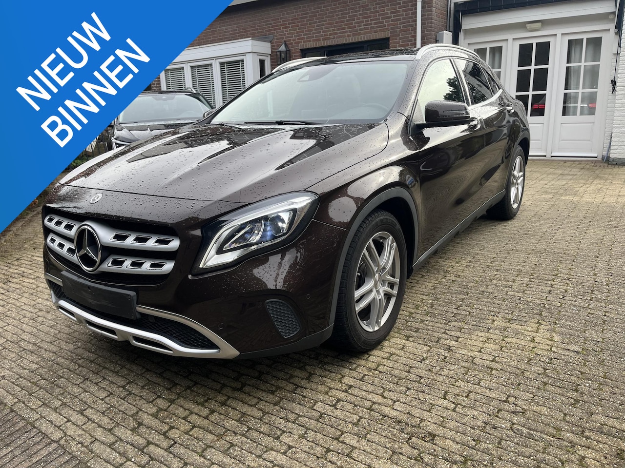 Mercedes-Benz GLA-Klasse - GLA 180 Business Solution Auto - AutoWereld.nl