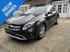 Mercedes-Benz GLA-Klasse - 180 Business Solution Auto Pano, Cam