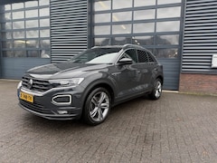Volkswagen T-Roc - 1.5 TSI Sport Business R Automaat Carplay Camera Trekhaak