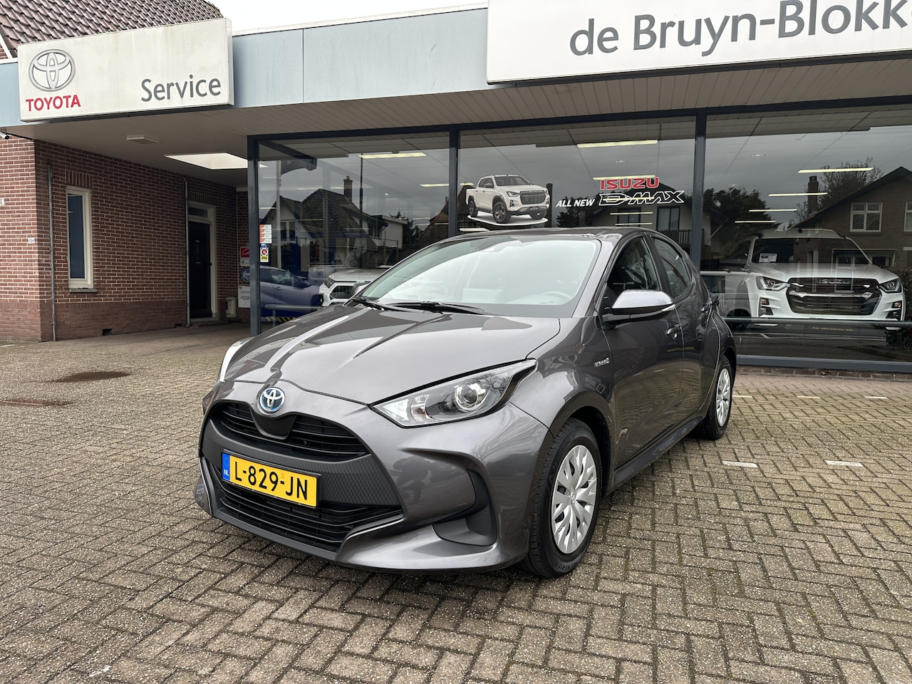 Toyota Yaris - 1.5 Hybrid Active 1e eigenaar / dealeronderhouden / stoelverwarming / Apple Carplay / Andr - AutoWereld.nl