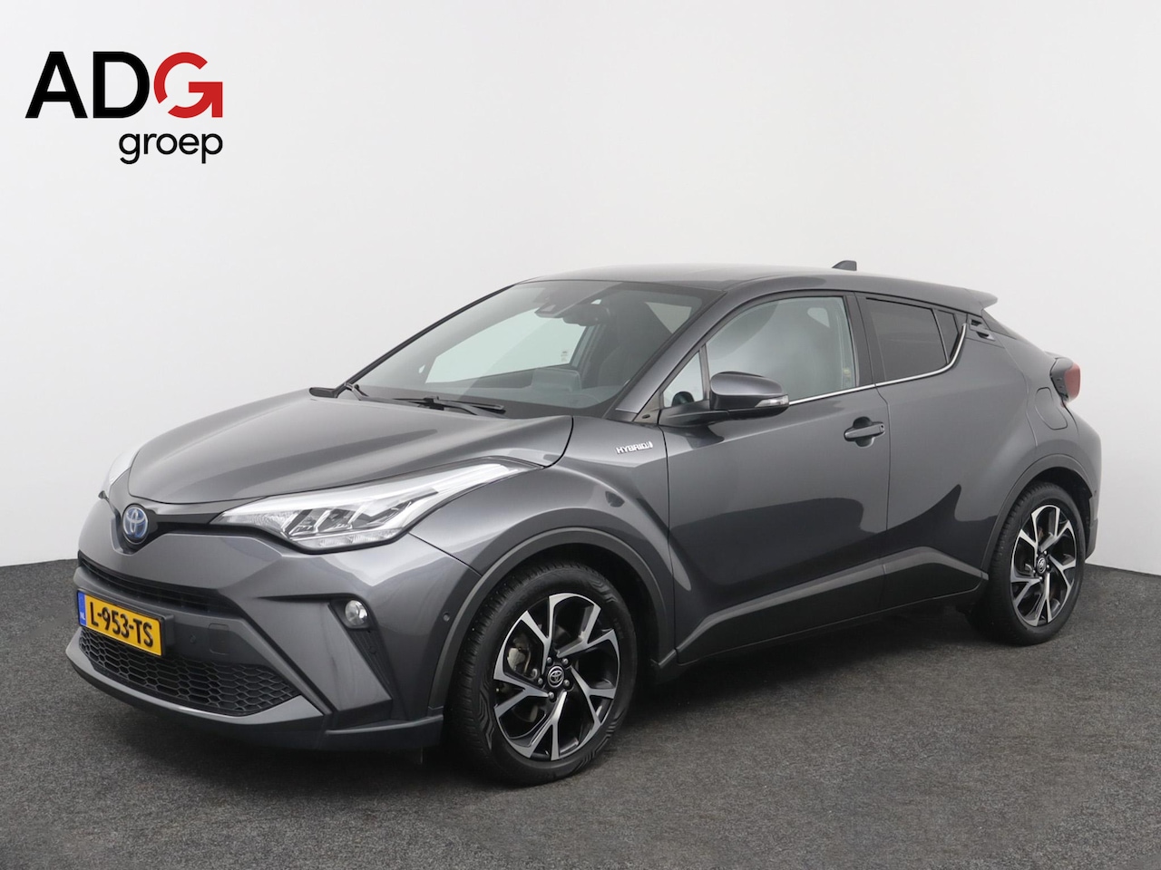 Toyota C-HR - 2.0 Hybrid First Edition | Stoel en stuurverwarming | Trekhaak | Parkeersensoren | - AutoWereld.nl