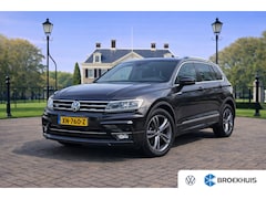 Volkswagen Tiguan - 1.5 TSI ACT Highline | NL-AUTO | ADAPTIVE CRUISE | PANODAK | PARK SENS V+A | NAVI | LANE A