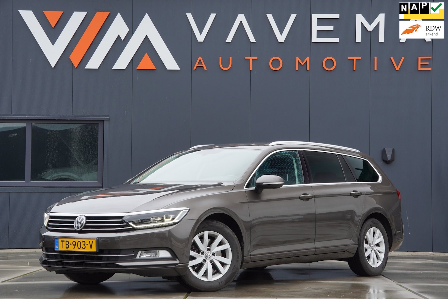 Volkswagen Passat Variant - 1.4 TSI ACT Comfortline 2018 Business Automaat Navi Carplay Trekhaak Adaptive Cruise contr - AutoWereld.nl