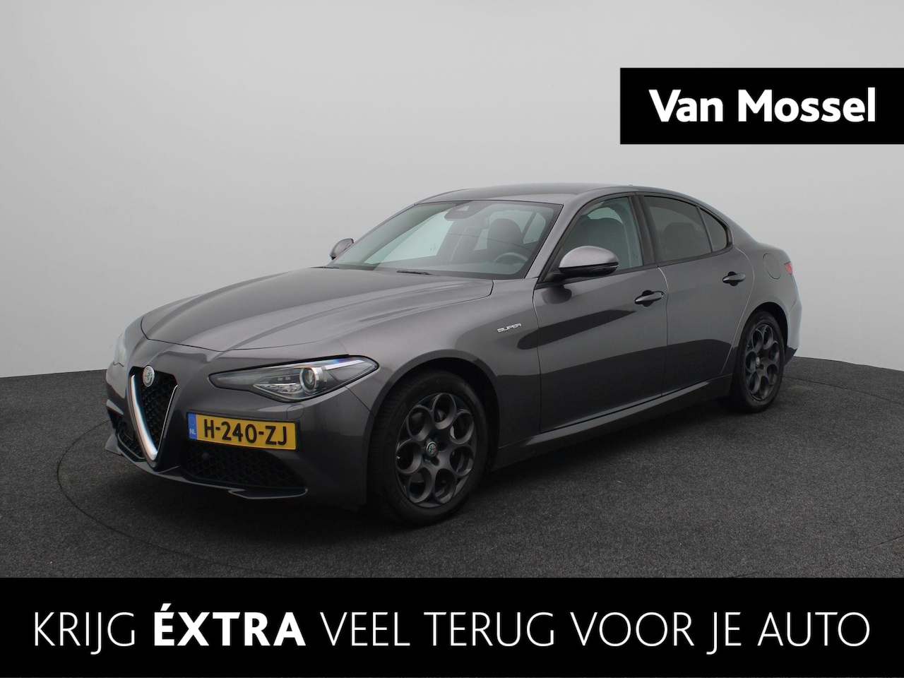 Alfa Romeo Giulia - 2.0T Super Automaat | Navigatie | Achteruitrijcamera | lederen bekleding | Apple Carplay | - AutoWereld.nl
