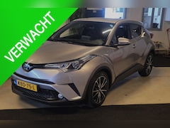 Toyota C-HR - 1.8 Hybrid Dynamic Navi, Clima, Camera, pdc, Trekhaak, RIJKLAARPRIJS