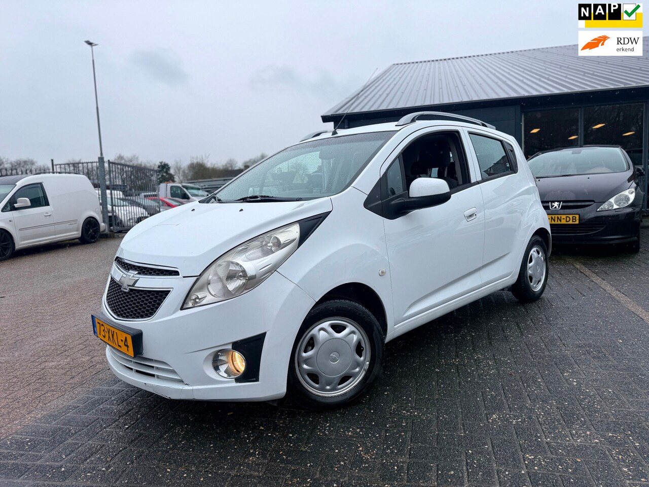 Chevrolet Spark - 1.0 16V LT*Airco*Nieuwe Koppeling*Dakrail*Luxe Uitvoering. - AutoWereld.nl