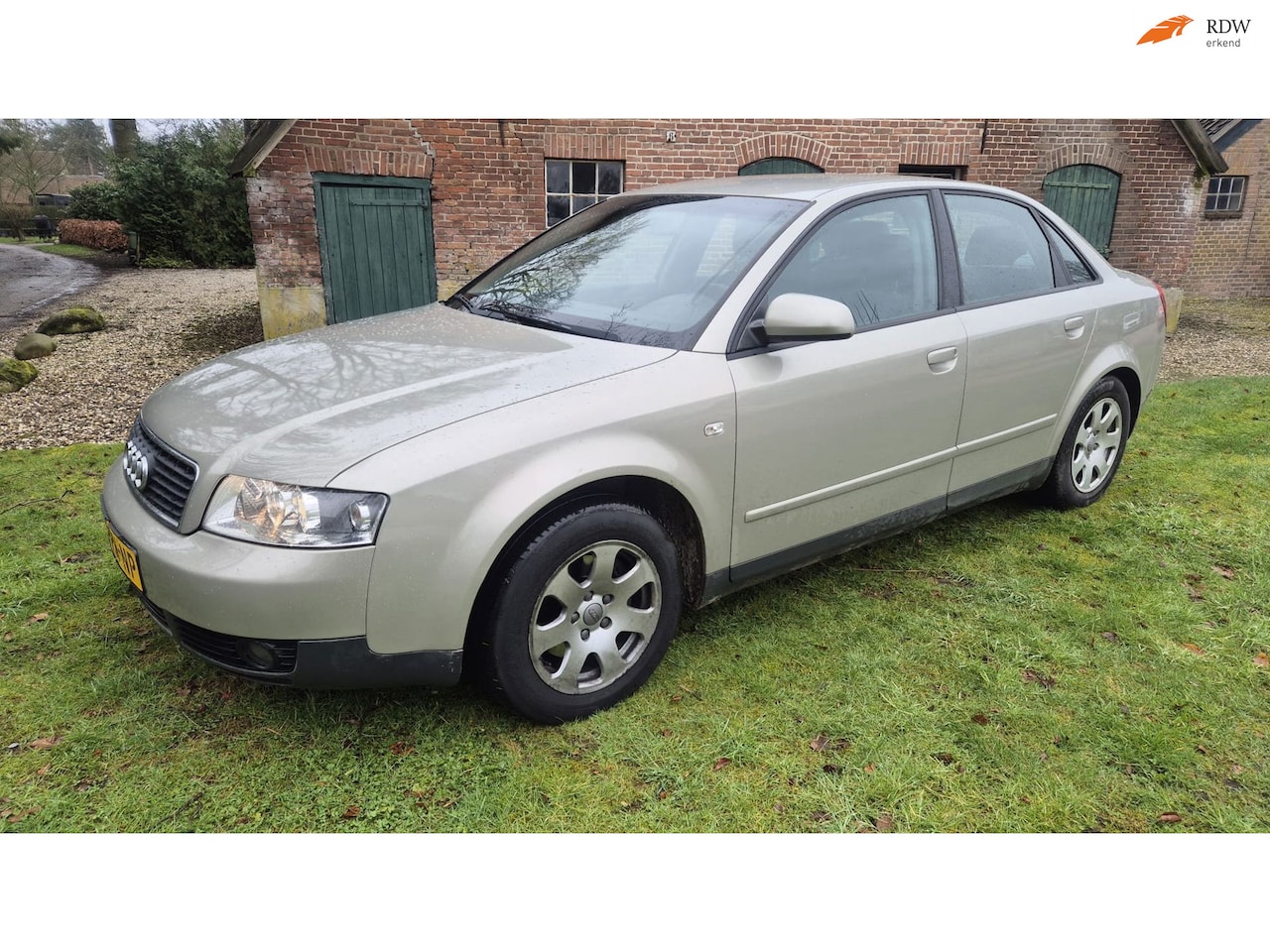 Audi A4 Limousine - 2.0 AUTOMAAT/airco/CRUISE - AutoWereld.nl