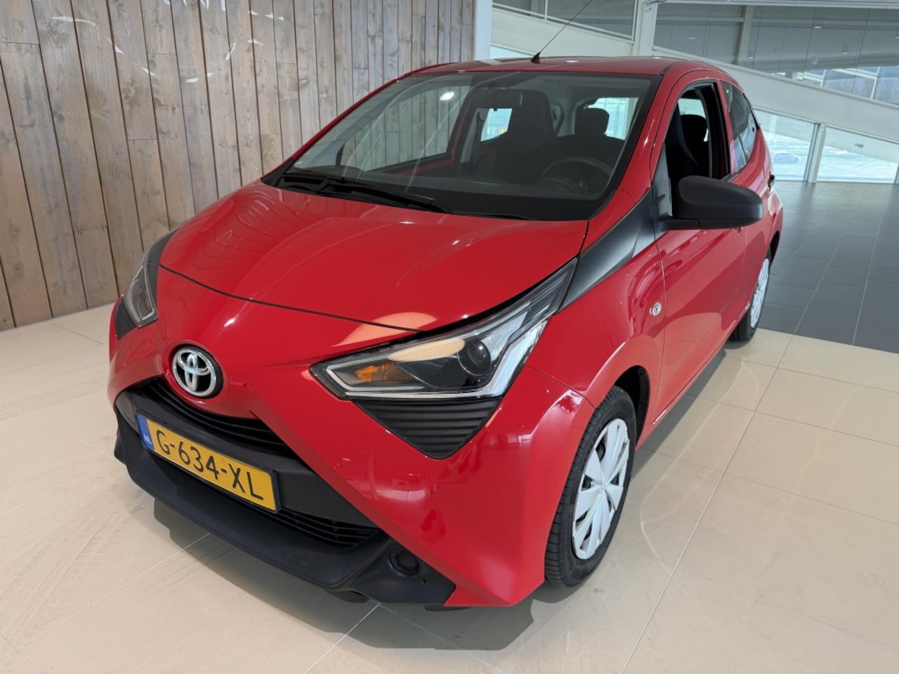 Toyota Aygo - 1.0 VVT-i x-fun 1.0 VVT-i x-fun - AutoWereld.nl