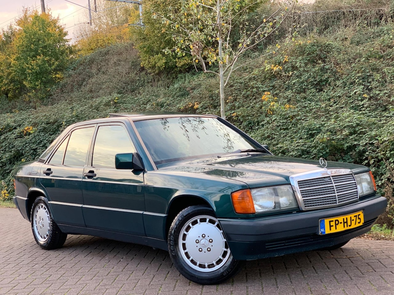 Mercedes-Benz 190-serie - 2.5 D AVANTGARDE VERDE AUTOMAAT 1992 - AutoWereld.nl