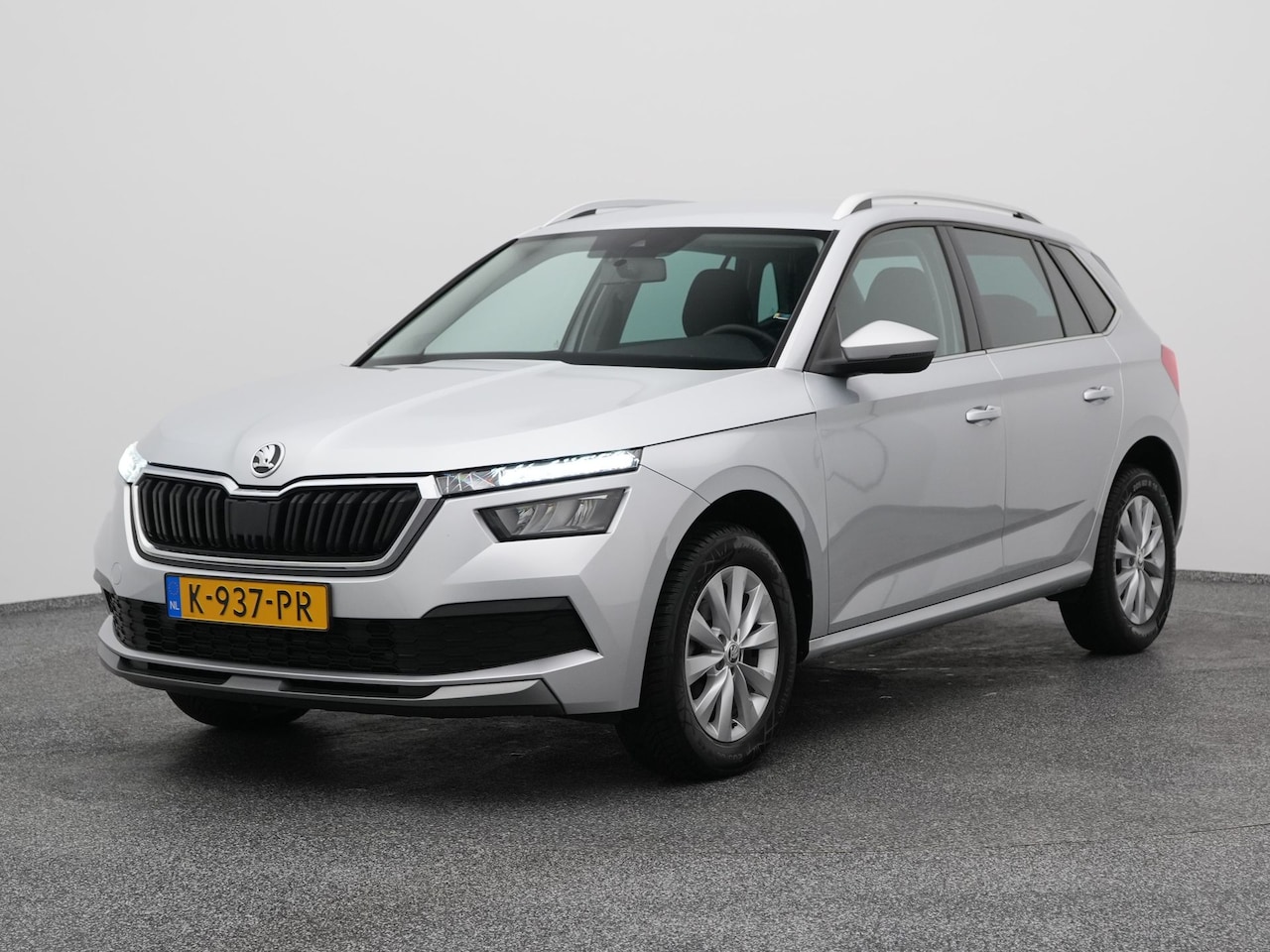 Skoda Kamiq - 1.0 TSI Ambition 6-Bak | CARPLAY - AutoWereld.nl