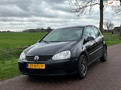 Volkswagen Golf - 1.4 FSI Trendline