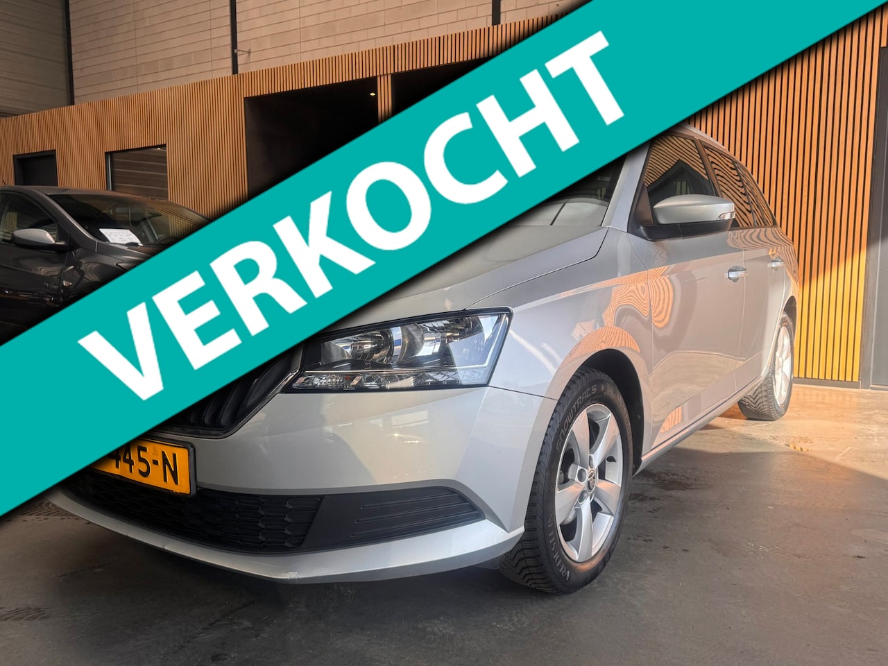 Skoda Fabia Combi - 1.0 Active Airco|Cruise|Carplay|NAP|APK - AutoWereld.nl