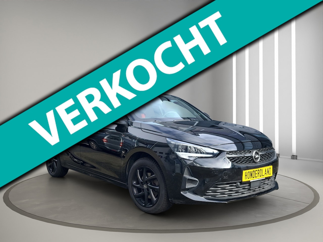 Opel Corsa - 1.2 GS Line Black edition - AutoWereld.nl