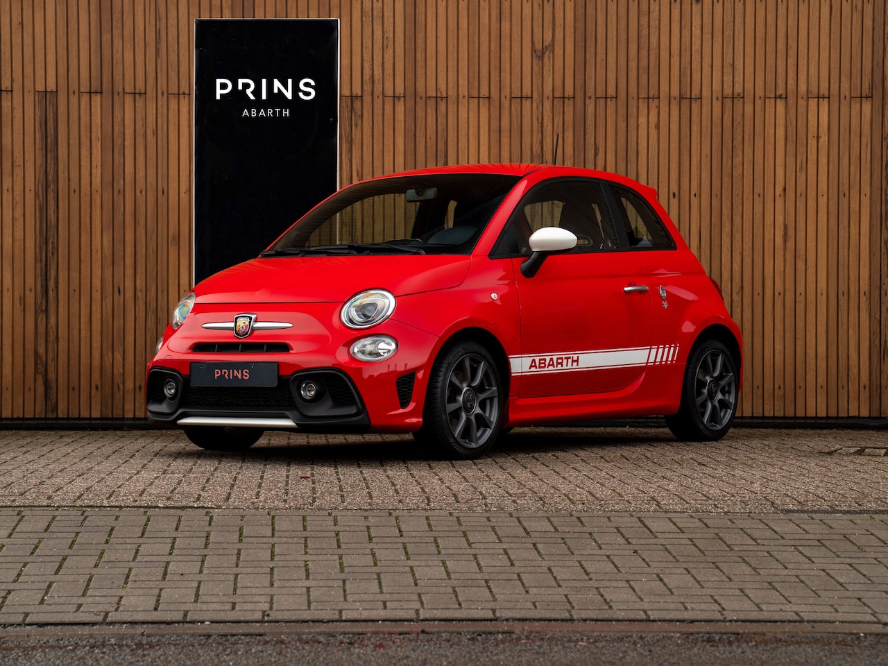 Abarth 595 - 70th Anniversary - AutoWereld.nl