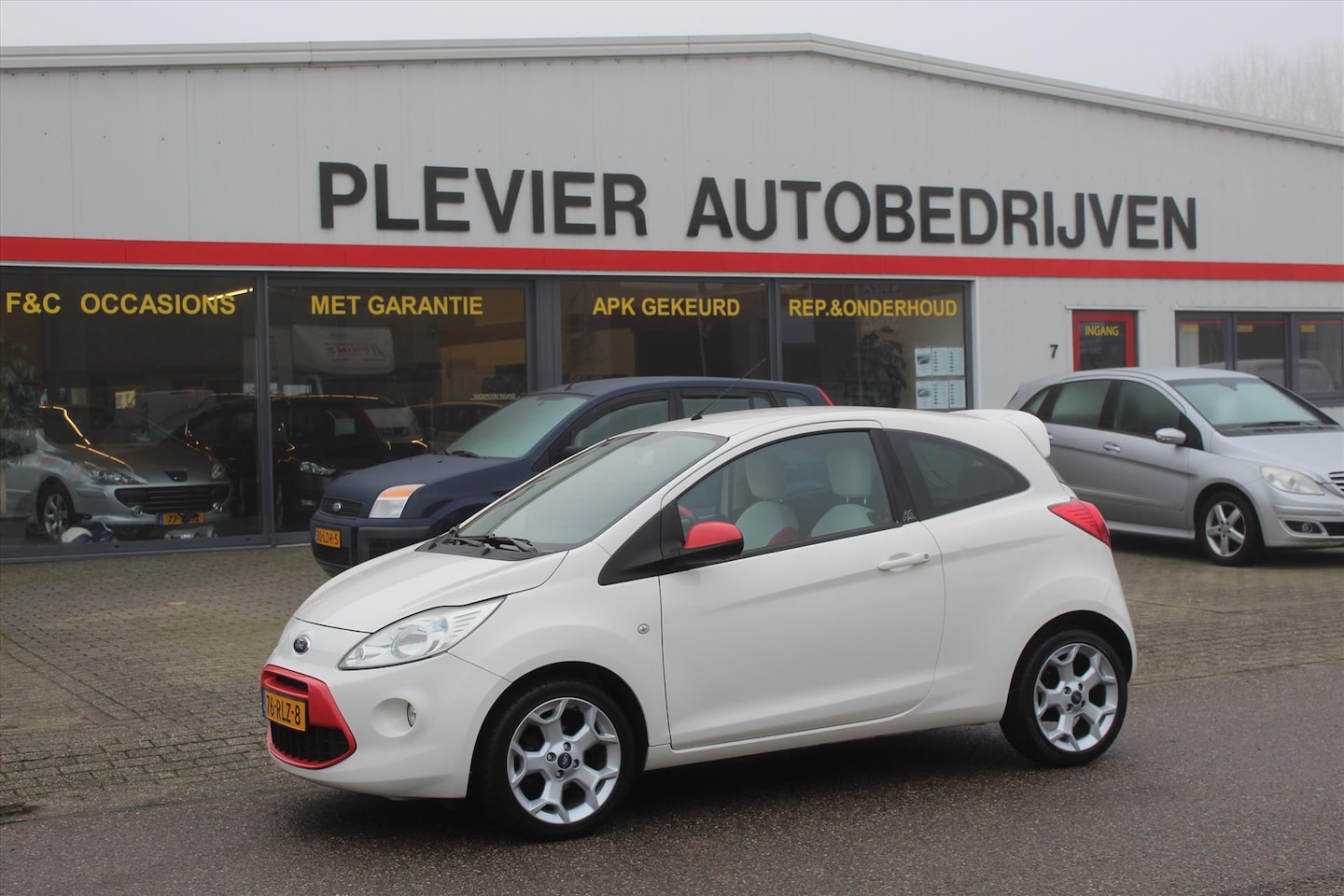 Ford Ka - 1.2 Titanium X 1.2 69pk Titanium X SPORT - AutoWereld.nl
