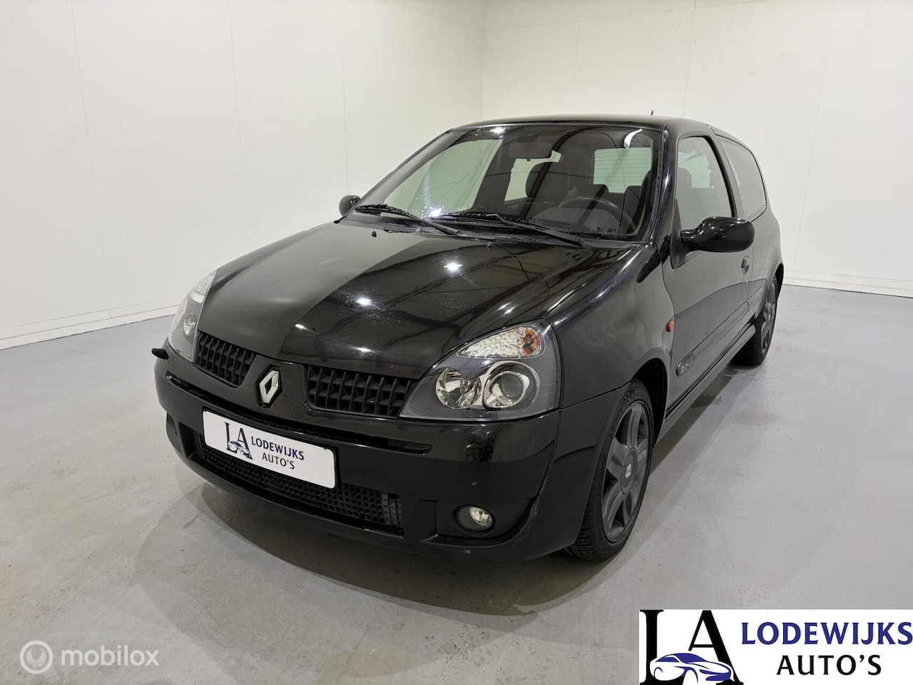 Renault Clio - 2.0-16V Sport 2.0-16V Sport - AutoWereld.nl