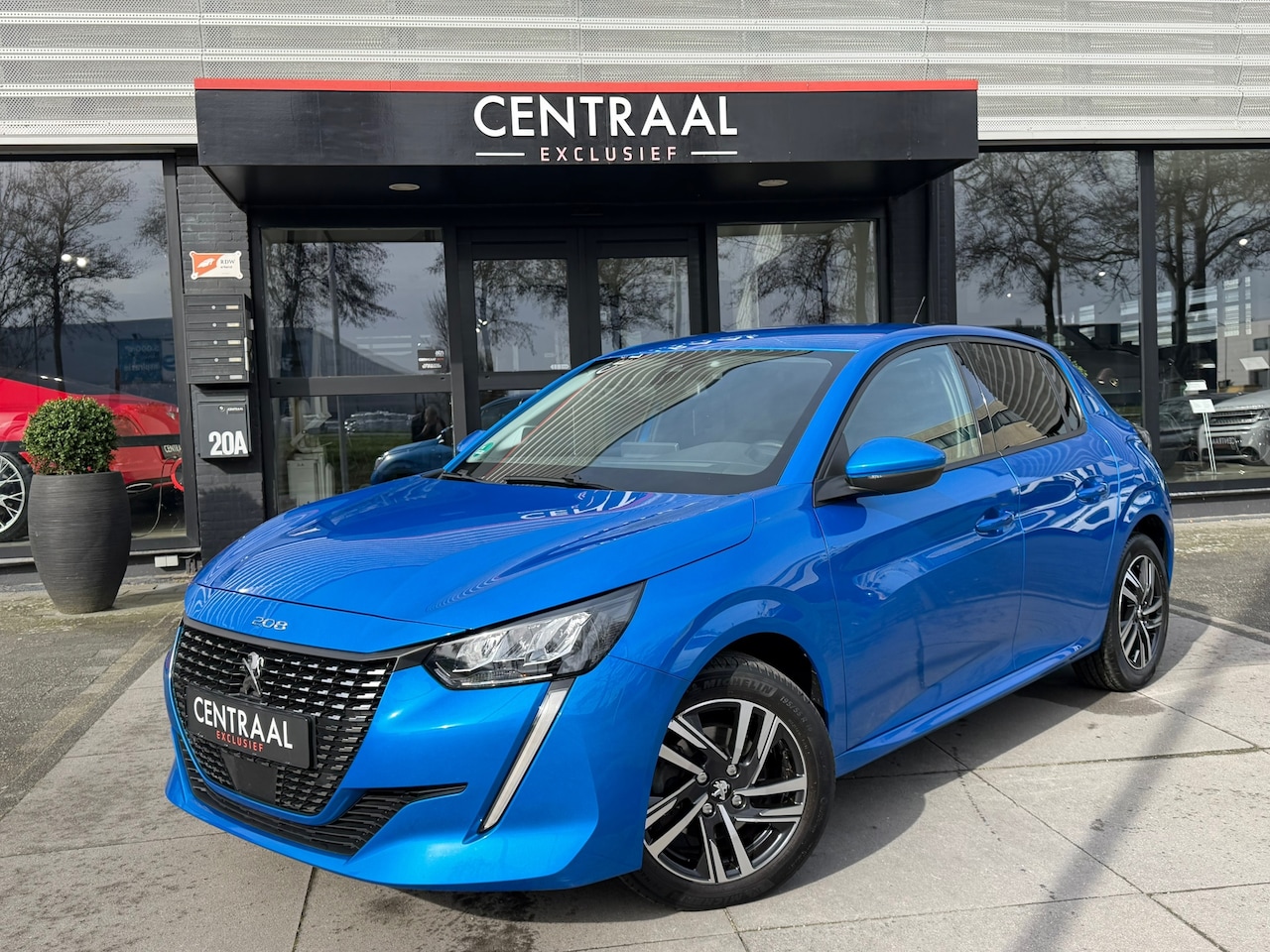 Peugeot 208 - 1.2 PureTech Allure Pack NL-Auto|Navi|101PK|Led|Camera|Android-auto - AutoWereld.nl