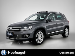 Volkswagen Tiguan - 1.4 TSI Sport&Style Panoramadak | Navigatie | Stoelverwarming