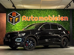 Volkswagen T-Roc - 2.0 TSI R LINE 4MOTION |VIRTUAL|BOMVOL|ACC|BLACKONBLACK