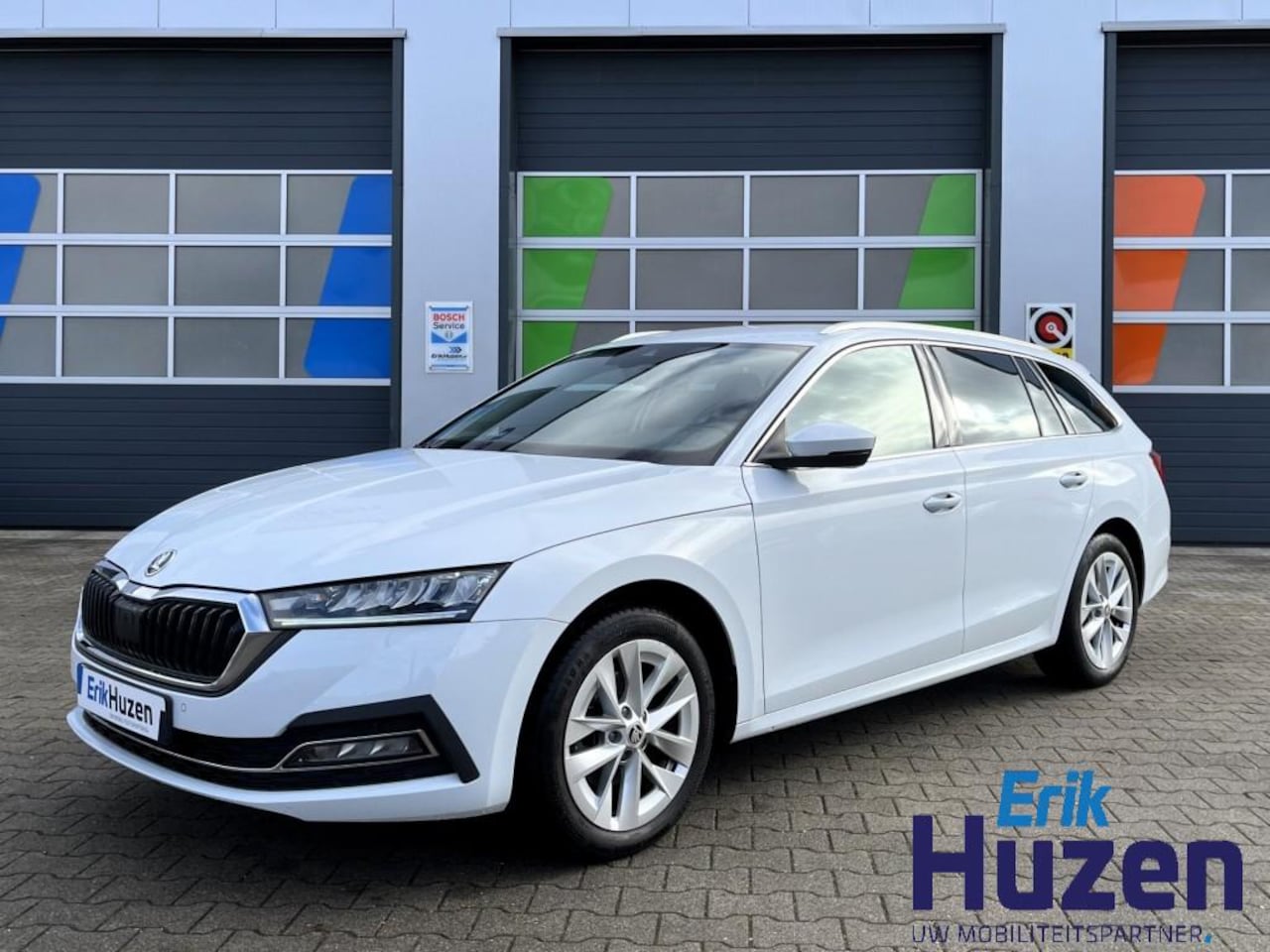 Skoda Octavia - Octavia 2022 / CarPlay / Stoelverwarming / Park Assist / 113k km / NL-Auto - AutoWereld.nl
