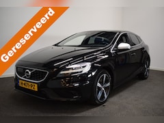 Volvo V40 - T3 153pk AUT6 R-Design Polar+ Sport Trekhaak 1500kg/ Adapt. Cruise/ Pano/ Leer/ Stoelverw