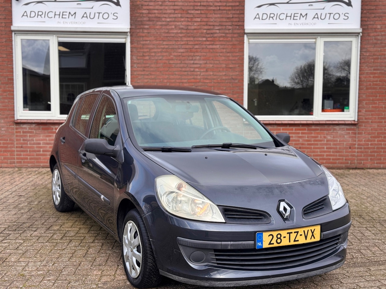 Renault Clio - 1.2-16V Authentique 1.2-16V Authentique - AutoWereld.nl