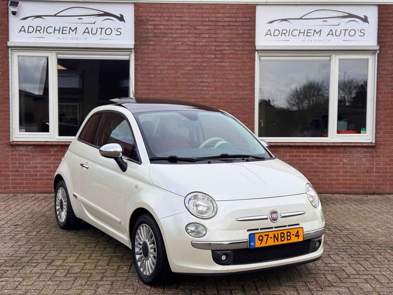 Fiat 500 - 1.2 Lounge airco automaat leer dakje - AutoWereld.nl