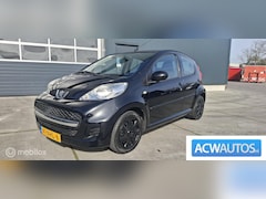 Peugeot 107 - 1.0-12V Urban Move Black edition