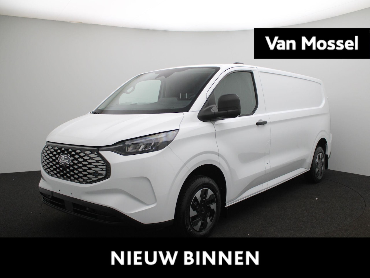 Ford E-Transit Cust. - 340 L2H1 Trend 71 kWh | Trekhaak | 330 km WLTP | Stoelverwaming | Stuurverwarming | Laadr - AutoWereld.nl
