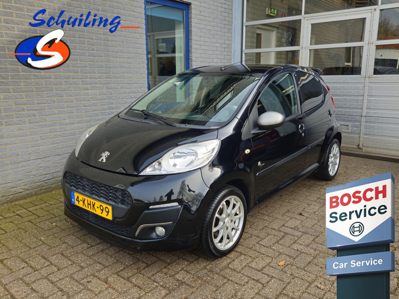 Peugeot 107 - 1.0 Black & Silver - AutoWereld.nl