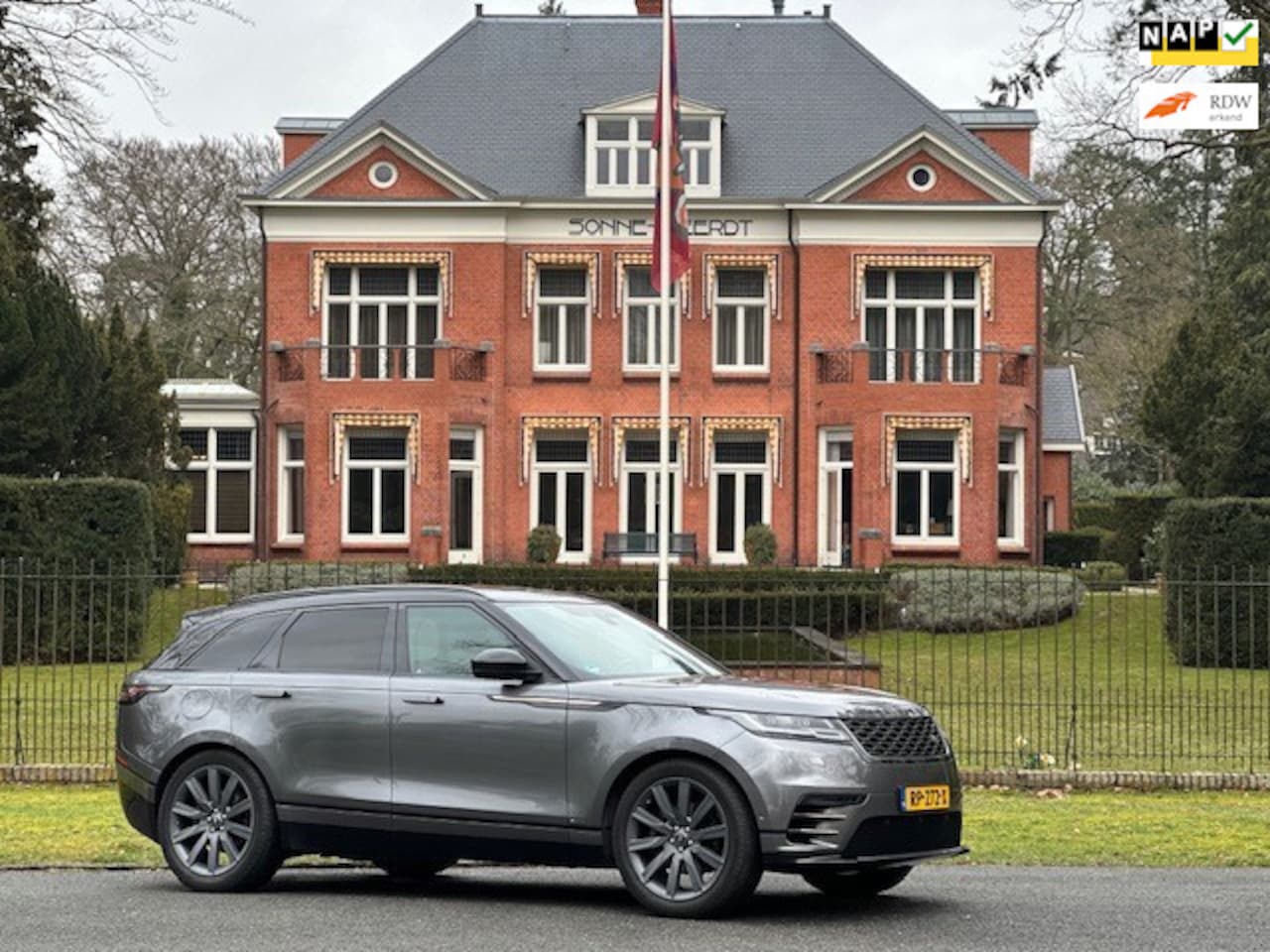 Land Rover Range Rover Velar - 3.0 V6 AWD R-Dynamic 3.0 V6 AWD R-Dynamic - AutoWereld.nl