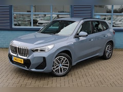 BMW X1 - xDrive30e 326PK M-Pakket | Head-up Display | 360-Graden camera met Parkeerassistent | Inno