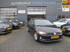 Volkswagen Polo - 1.0 MPI Comfortline Business