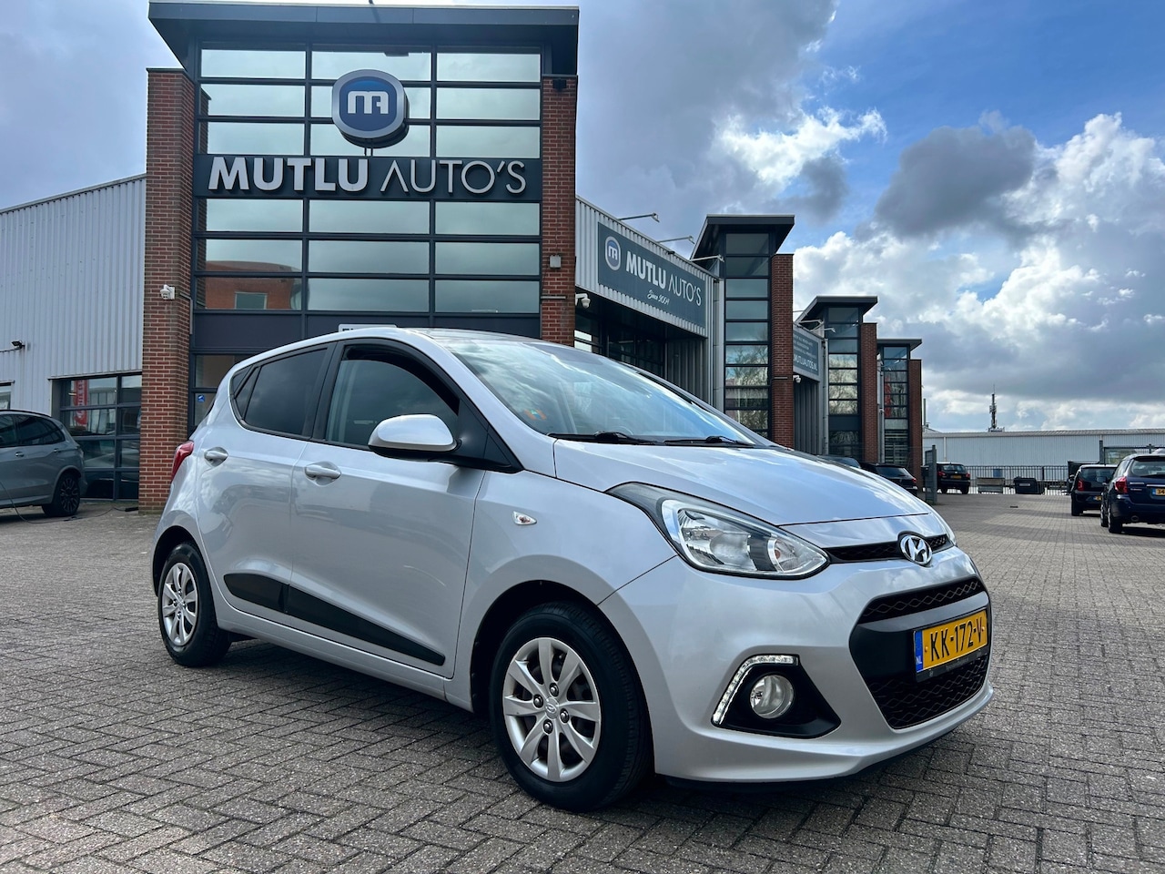 Hyundai i10 - 1.0i i-Motion Go! 2016 5deurs Airco NAP APK - AutoWereld.nl