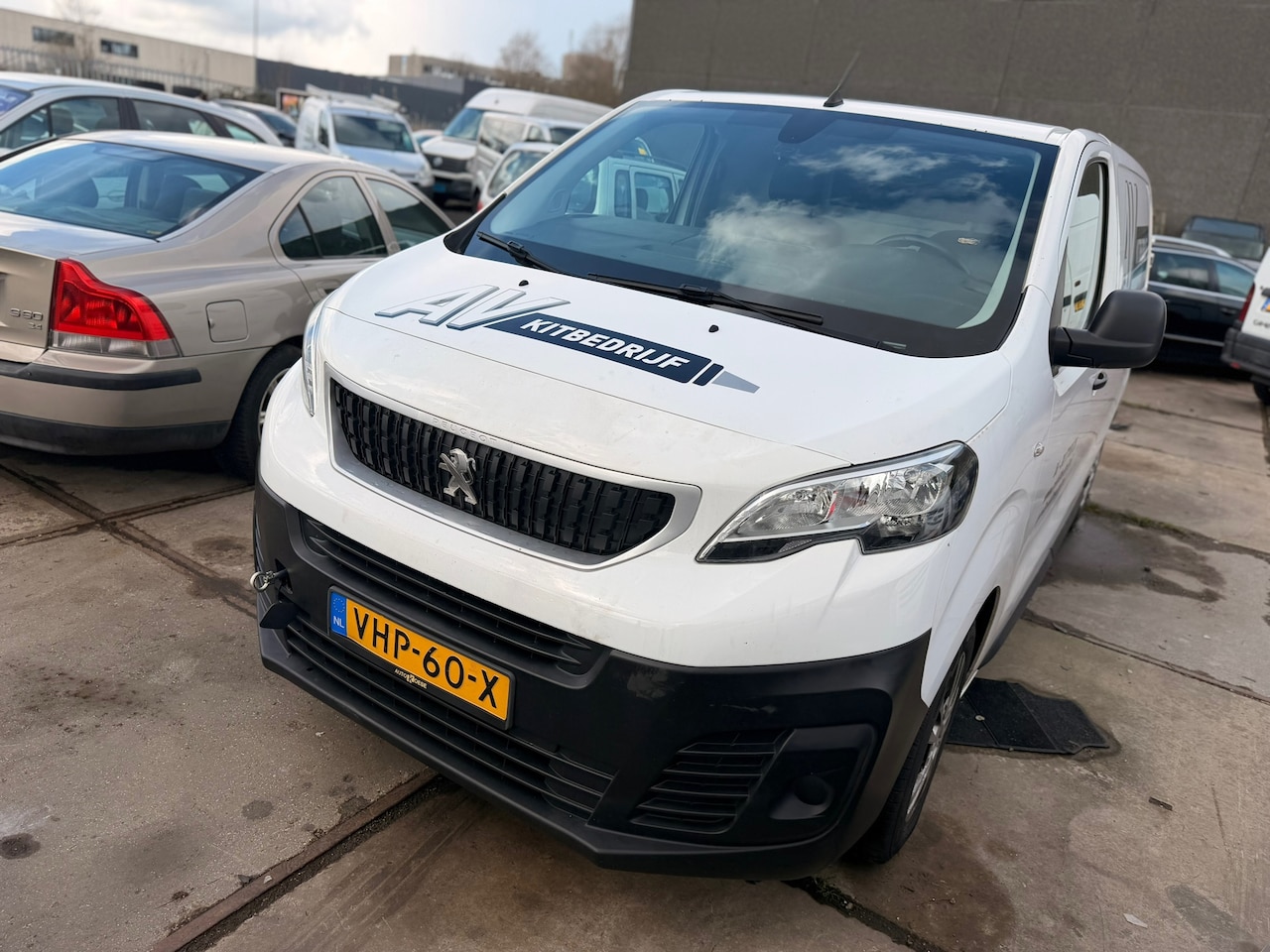 Peugeot Expert - 2.0 BlueHDI 120 Standard Premium 2.0 BlueHDI 120 Standard Premium - AutoWereld.nl