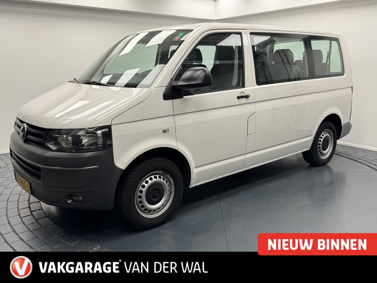 Volkswagen Transporter Kombi - 2.0 TDI 11495,- Incl.BTW 9PERS-Airco-Trekhaak-Elek.ramen-Elek.spiegels - AutoWereld.nl